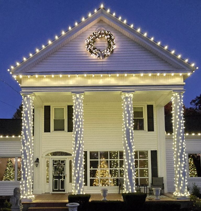 holiday lighting near me, holiday lighting company, christmas light installation